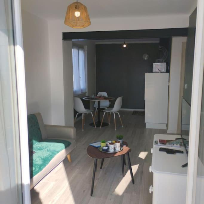 Appartement Verdoyant Au Bord Du Lac Leman Entre Evian Et Thonon Dans Une Villa Publier Dış mekan fotoğraf