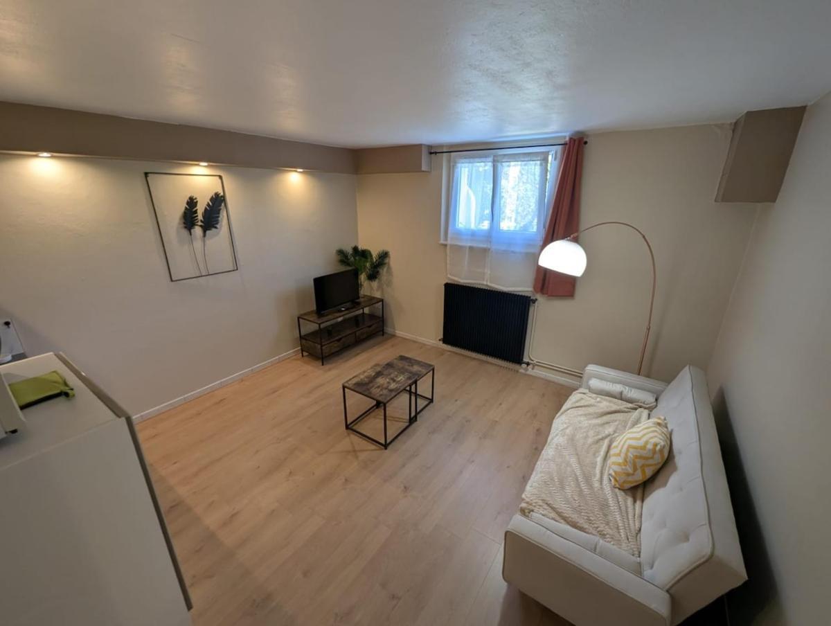 Appartement Verdoyant Au Bord Du Lac Leman Entre Evian Et Thonon Dans Une Villa Publier Dış mekan fotoğraf